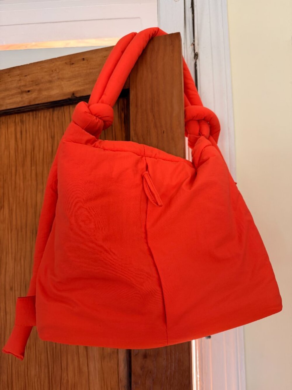 OLEND Ona Soft Bag in Coral - Picture 4 of 11